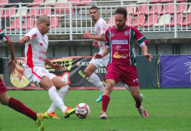 Internacional vence o Santa Catarina; Guarani e Nação empataram